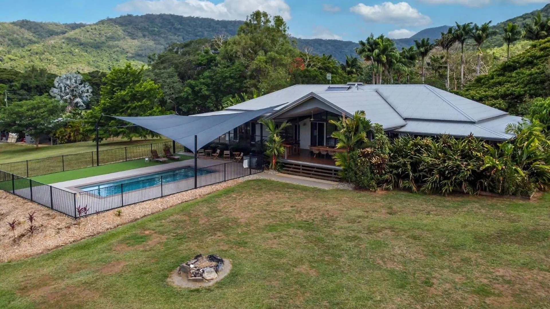 Port Douglas Valley Magic Mowbray بيت للعطل